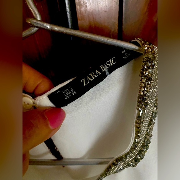 ZARA DOUBLE LAYER BLOUSE WITH EMBROIDERY ARND NECK - Picture 3 of 3